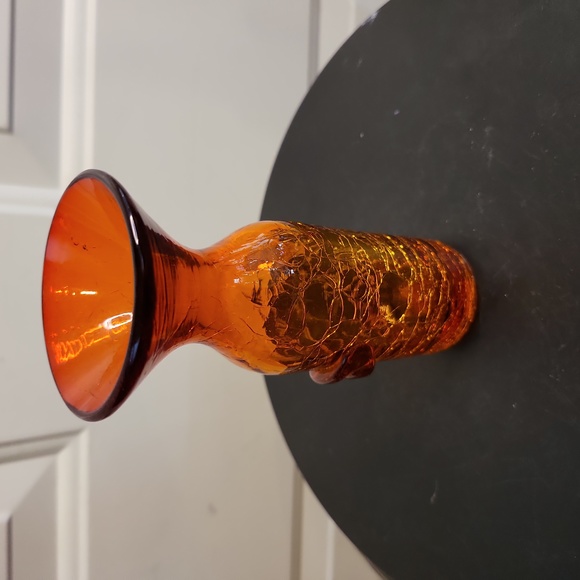 Blenko Crackle Amber Vase with Applied Leaf 5.25" - Picture 3 of 12